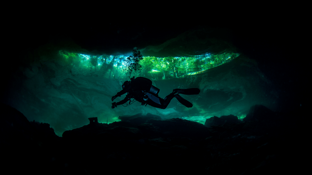 Diving With Claustrophobia